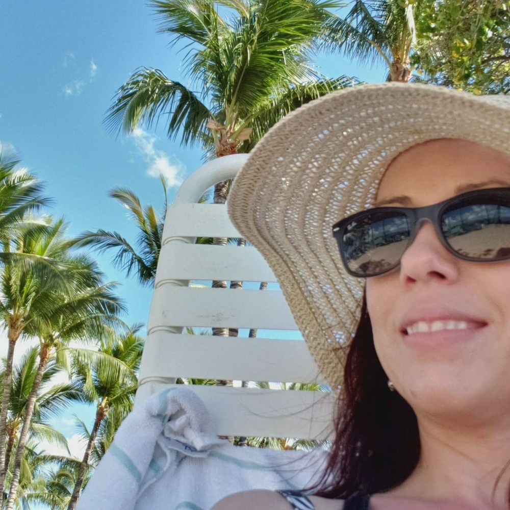 Meet your Posher, Alicia